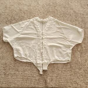 Sim & Sam Women's White 100% Rayon V-Neck Button Front Short Sleeve Blouse L